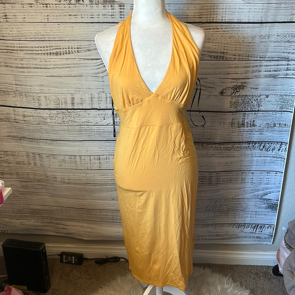 NWT yellow bodycon halter top dress from forever 21 size large